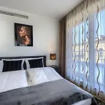 Alibi Apartamento *