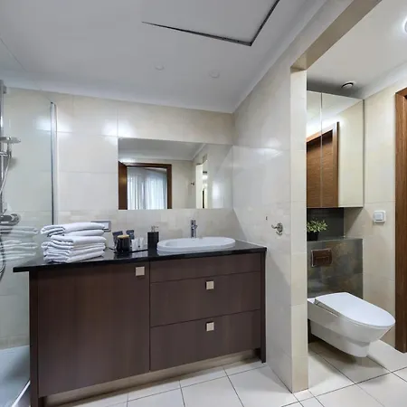 Alibi Apartment